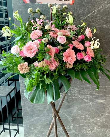 Pink Roses Opening basket 百花齊放