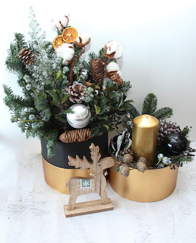 



                                    Golden Xmas Candle Gift