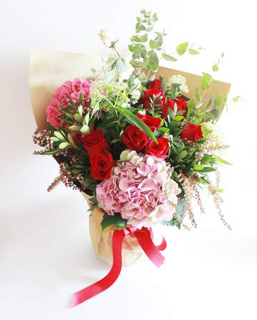 Red Roses Hydrangea for Valentine's Day 深愛您 (情人節花束）